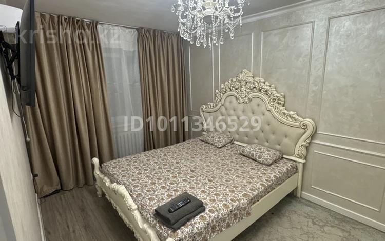 1-комнатная квартира · 30 м² · 1/5 этаж, Володарского 17 — Юбилейка ( старый автовокзал) 17 школа за 5 000 ₸ в Шымкенте, Аль-Фарабийский р-н — фото 5