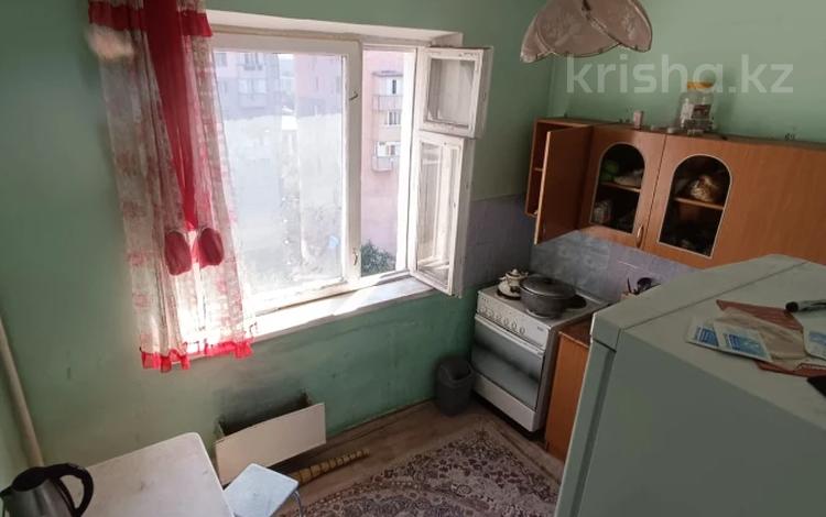 1-комнатная квартира, 30 м², 11/12 этаж, мкр Аксай-1А за 19 млн 〒 в Алматы, Ауэзовский р-н — фото 2