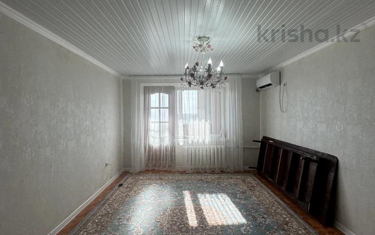 3-комнатная квартира · 60 м² · 5/5 этаж, Қонаев 26 за 12 млн 〒 в  — фото 2