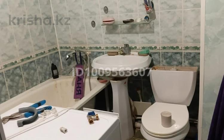 1-комнатная квартира · 35 м² · 3/5 этаж, мкр Шанхай 34 — Макаренко 34 за 90 000 〒 в Актобе — фото 2