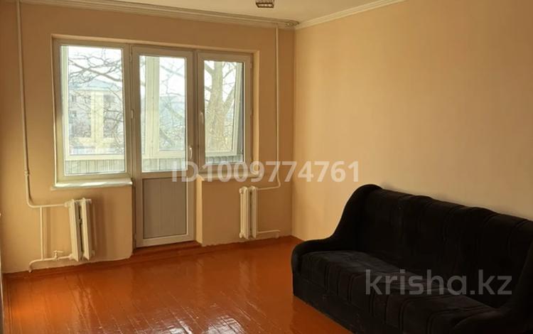 2-комнатная квартира · 60 м² · 4 этаж, мкр Акбулак, Сатпаева 1 за 100 000 〒 в Таразе — фото 2