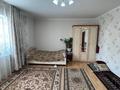 2-бөлмелі пәтер · 61.9 м² · 3/12 қабат, Жубанова 27, бағасы: 25 млн ₸ в Астане — фото 4