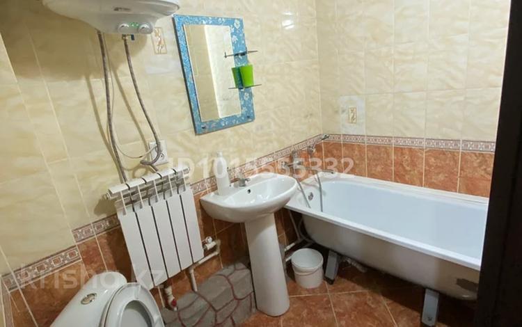 1-комнатная квартира · 32 м² · 5/5 этаж, Майкудук, 18й микрорайон 19 за 110 000 ₸ в Караганде, Алихана Бокейханова р-н — фото 2