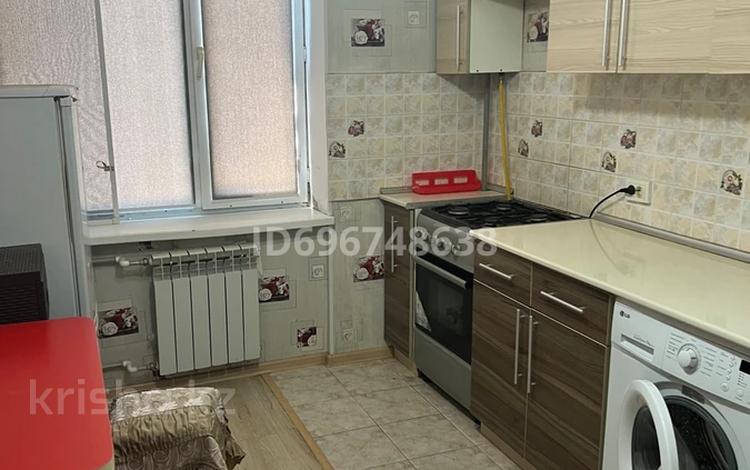 2-комнатная квартира, 45 м², 2/5 этаж помесячно, 3-й мкр 24