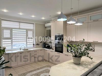 3-комнатная квартира · 90 м² · 8/9 этаж, 17-й мкр 44 — Рядом Ясина за 34 млн 〒 в Актау