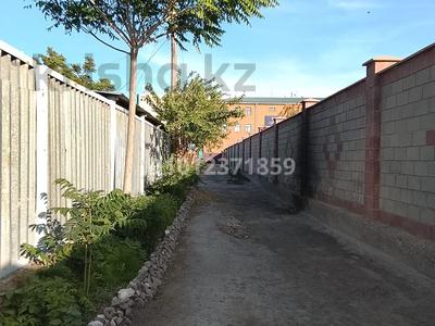 Отдельный дом · 4 комнаты · 100 м² · 5 сот., ул. Букарбай батыра 12/1 — За 6 поликлиникой за 15 млн ₸ в 