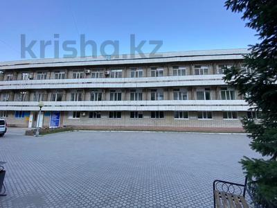 Медцентры и аптеки · 2687 м² за 650 млн 〒 в Семее