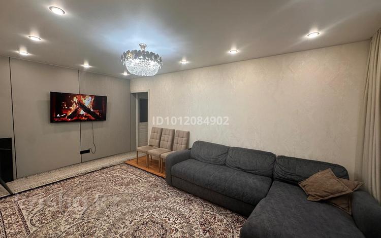 3-комнатная квартира · 59 м² · 1/4 этаж, 2-й мкр. 19 за 34 млн ₸ в Алматы, Ауэзовский р-н — фото 2