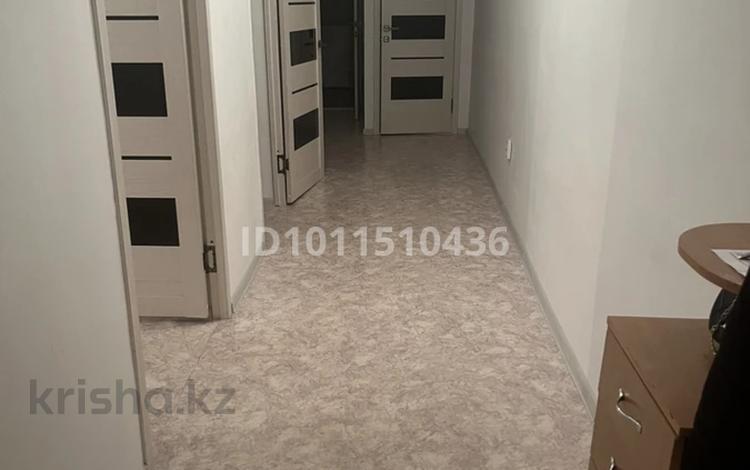 3-комнатная квартира · 76 м² · 5/5 этаж, 1-й Узбекский пер. за 95 000 〒 в Таразе — фото 2