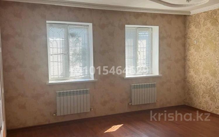 4-бөлмелі пәтер · 170 м², Жұлдыз-3 ш/а., ??, бағасы: 140 000 ₸ в Атырау, мкр Жулдыз-3 — фото 2