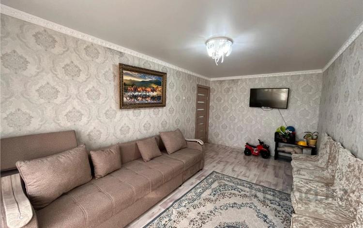 3-бөлмелі пәтер · 62 м² · 5/5 қабат, 15-шағынаудан, бағасы: 11 млн ₸ в Караганде, Алихана Бокейханова р-н — фото 2