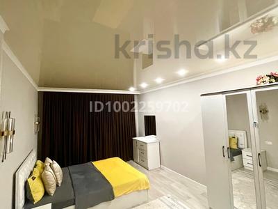 2-бөлмелі пәтер · 70 м² · 4 қабат, Акбулак 32, бағасы: 12 000 ₸ в Таразе