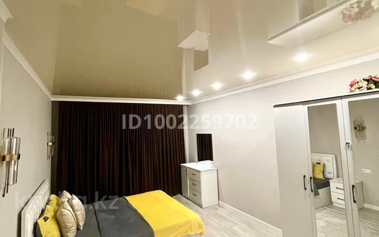 2-бөлмелі пәтер · 70 м² · 4 қабат, Акбулак 32, бағасы: 12 000 ₸ в Таразе — фото 2