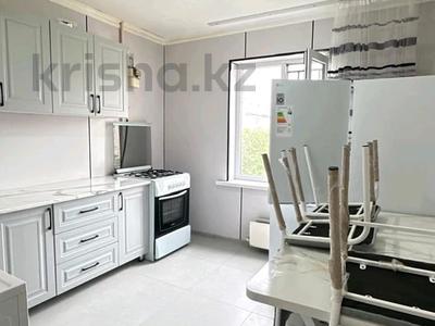 4-комнатная квартира · 85 м² · 4/5 этаж, мкр Верхний Отырар 47 — Рыскулова за 220 000 ₸ в Шымкенте, Туран р-н