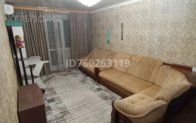 2-комнатная квартира · 43.7 м² · 5/5 этаж, 35квартал 18 за 17.5 млн 〒 в Семее — фото 2