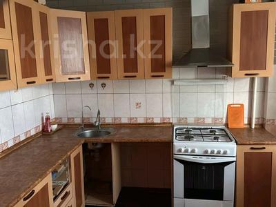 2-комнатная квартира · 60 м² · 3/9 этаж, мкр Аксай-3Б — Яссауи за 220 000 ₸ в Алматы, Ауэзовский р-н