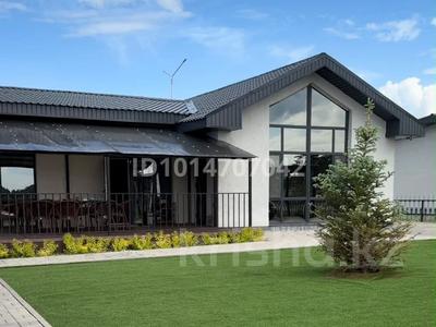 Дом · 4 комнаты · 140 м², Самал-2 90 за 250 000 ₸ в Бурабае