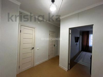 1-комнатная квартира · 36 м² · 12/13 этаж, 33-й мкр 19 — Школа, 3 гос садик, частные садик 6, универСупермаркет Дина, базар за 7.9 млн 〒 в Актау