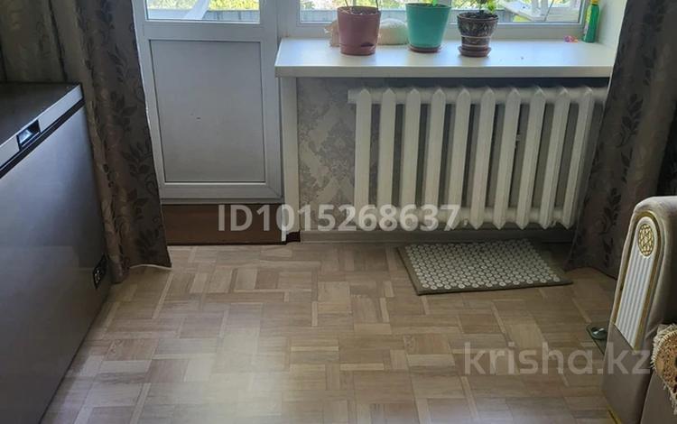 2-бөлмелі пәтер · 48 м² · 4/5 қабат, Коморова 6, бағасы: 5.8 млн ₸ в Алтае — фото 2