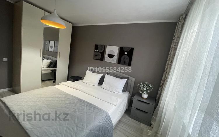 2-бөлмелі пәтер · 52 м² · 2/9 қабат, проспект Абая 71, бағасы: 250 000 ₸ в Уральске — фото 2