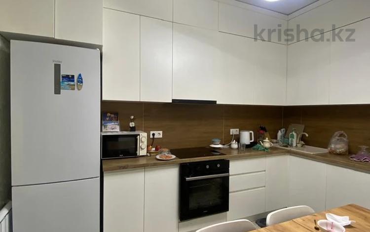 2-бөлмелі пәтер · 71 м² · 12/16 қабат, Каныша Сатпаева, бағасы: 57 млн ₸ в Алматы, Бостандыкский р-н — фото 2