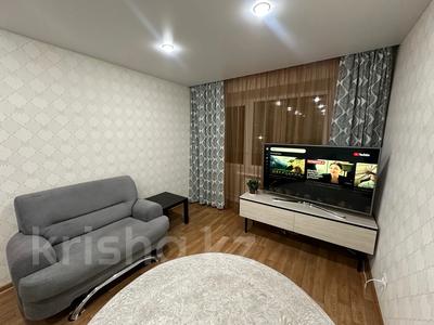 1-комнатная квартира · 35 м² · 2/9 этаж, Кабанбай батыра 156 — Гостиница Усть-Каменогорск за 15 000 ₸