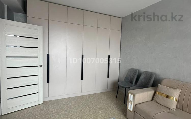 1-комнатная квартира · 33.9 м², Набережная 169а — Находится возле спорт комплекса за 17.7 млн ₸ в Есик — фото 2
