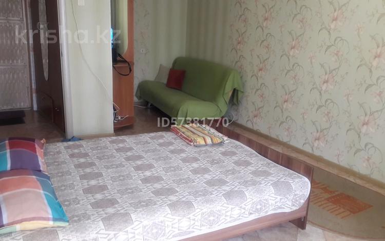 1-комнатная квартира · 40 м² · 3/9 этаж, мкр Строитель — Датова за 8 000 ₸ в Уральске — фото 2