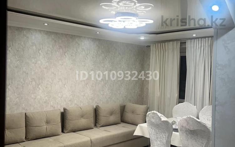 3-комнатная квартира · 70 м² · 2/5 этаж, Абая 12 — Район ЦРБ за 250 000 ₸ в Хромтау — фото 2