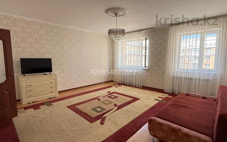 2-комнатная квартира · 75 м² · 4/5 этаж, Айтматова 31Б за 300 000 ₸ в Астане, Нура р-н — фото 2