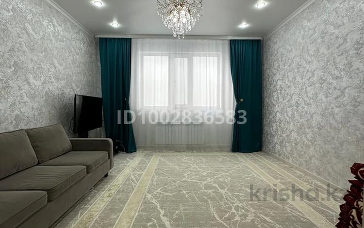 Отдельный дом · 3 комнаты · 80 м² · 2.8 сот., Елизарова за 25 млн ₸ в Уральске — фото 10