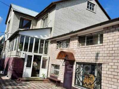 Отдельный дом · 10 комнат · 400 м² · 10 сот., 1 переулок Степана Разина 24/2 — ул. Московская-Бекетай за 240 млн ₸ в Астане, Сарыарка р-н