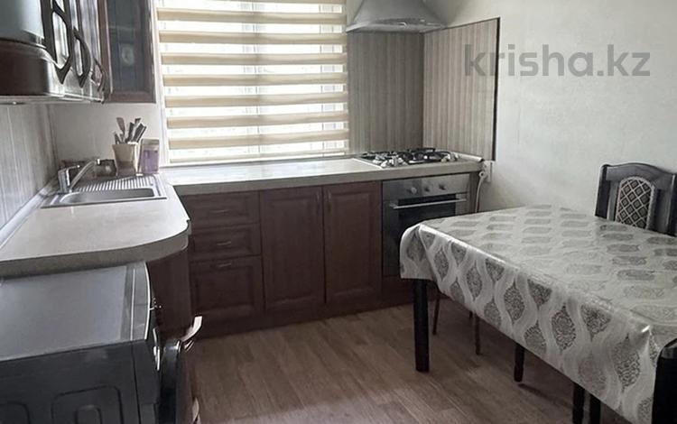 3-бөлмелі пәтер · 60 м² · 5/5 қабат, мкр Аксай-2, бағасы: 42.5 млн ₸ в Алматы, Ауэзовский р-н — фото 2
