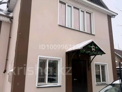 Отдельный дом · 4 комнаты · 160 м² · 6 сот., Пришахтинск — Магазин Ежик за 78 млн 〒 в Караганде, Алихана Бокейханова р-н