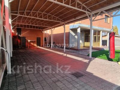 Отдельный дом · 4 комнаты · 159 м² · 6.1 сот., Макатаева — Жамбыла за 69.6 млн ₸ в 