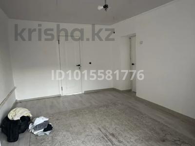 Часть дома · 3 комнаты · 62 м² · 3 сот., мкр 112 квартал 11/1 — Акжиек, Аманжолова, Казиева за 20 млн ₸ в Шымкенте, Туран р-н