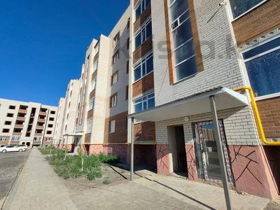 2-бөлмелі пәтер · 70.9 м² · 4/5 қабат, Алтын орда ш/а. 2г, бағасы: 15.9 млн ₸ в Актобе, мкр. Алтын орда