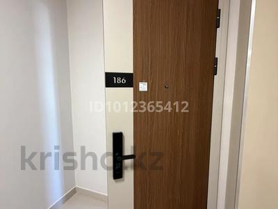 3-бөлмелі пәтер · 84.35 м² · 6/9 қабат, ул. Е-103 5Б, бағасы: 40.5 млн ₸ в Астане, Нура р-н