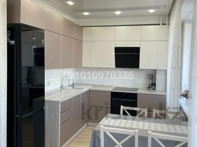 3-бөлмелі пәтер · 95 м² · 7/10 қабат, Казыбек Би 38, бағасы: 54 млн ₸ в Усть-Каменогорске, Ульбинский