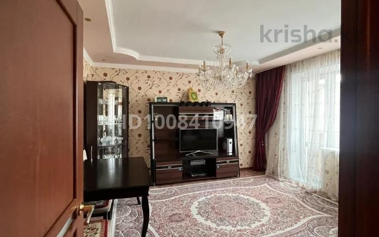 4-комнатная квартира · 84 м² · 8/9 этаж, мкр Юго-Восток, Мкр Степной 2 1 за 28.5 млн 〒 в Караганде, Казыбек би р-н — фото 3