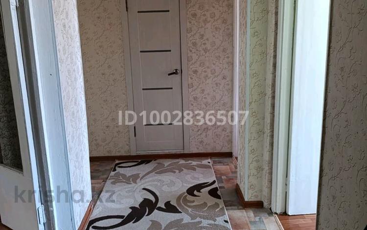 3-бөлмелі пәтер · 68.1 м² · 2/5 қабат, Мкр Мерей 17, бағасы: 13 млн ₸ в  — фото 2