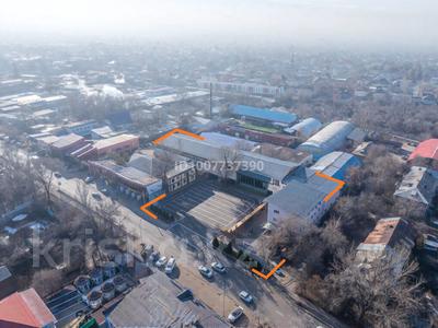 Еркін, кеңселер, дүкендер мен бутиктер, қоймалар, қоғамдық тамақтану орны, фитнес және спорт, медорталықтар мен дәріханалар, білім орталықтары · 2000 м², бағасы: 9.5 млн ₸ в Алматы, Ауэзовский р-н