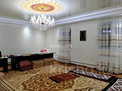 Отдельный дом · 5 комнат · 280 м² · 13 сот., мкр Оркен, Базар Жырау за 33 млн 〒 в Атырау