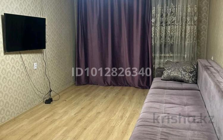 3-бөлмелі пәтер · 61 м² · 1/4 қабат, Абай 72 — 3 бөлмелі. Ыңғайлы жерде орналасқан. Цон, мектеп, ауруханаға, базарға, бағасы: ~ 30.8 млн ₸ в Талгаре — фото 2