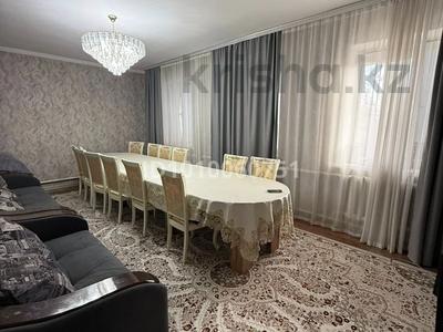 Жеке үй · 8 бөлме · 200 м² · 18 сот., Интернациональная 27, бағасы: 65 млн ₸ в Жаркенте