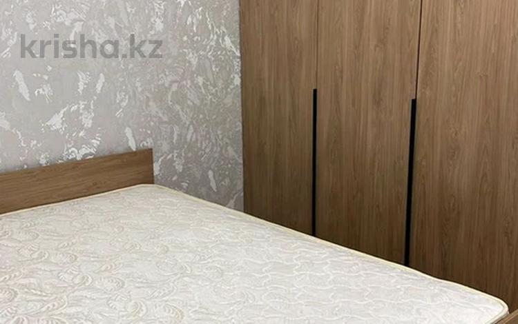 2-комнатная квартира · 60 м² · 1/5 этаж, Тыныбаева 3 — За Мегой за 180 000 ₸ в Шымкенте — фото 2