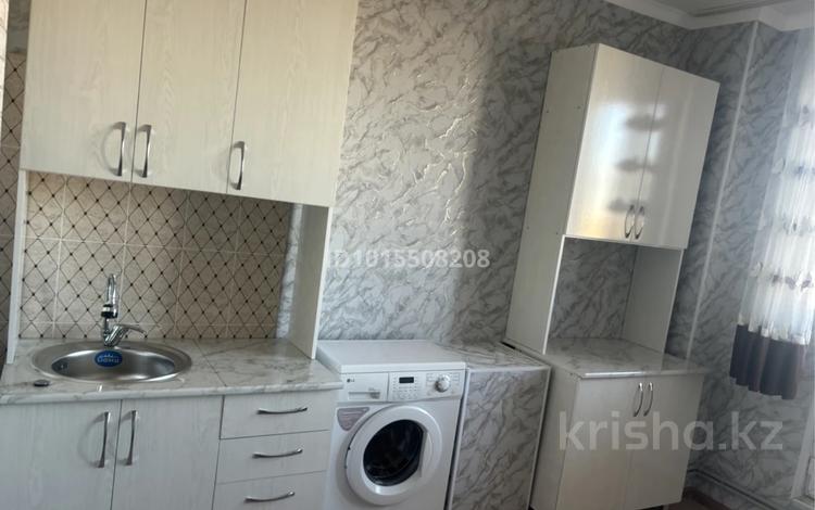 2-бөлмелі пәтер · 56 м², Улы Дала ш/а. 7 — 15 микр, бағасы: 100 000 ₸ в Таразе, мкр Улы Дала — фото 2