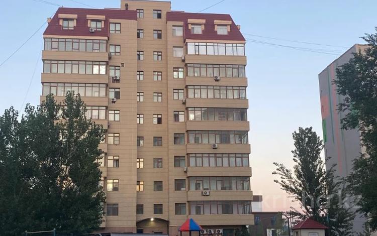 3-комнатная квартира · 120 м² · 5/9 этаж, мкр 12 за 37.8 млн ₸ в Актобе — фото 3