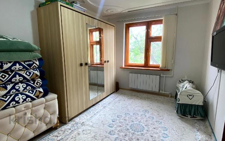 3-комнатная квартира · 65 м² · 3/5 этаж, мкр 8, Рыскулова за 20 млн ₸ в Актобе — фото 2