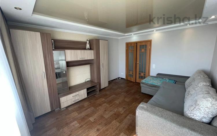 2-комнатная квартира · 48 м² · 9/9 этаж, мкр Юго-Восток, Гапеева за 18 млн ₸ в Караганде, Казыбек би р-н — фото 3
